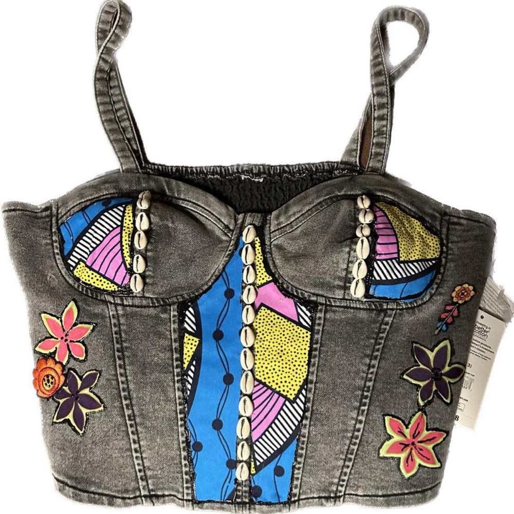 DIY Trendy Gray Denim Crop Top with Vibrant Accents